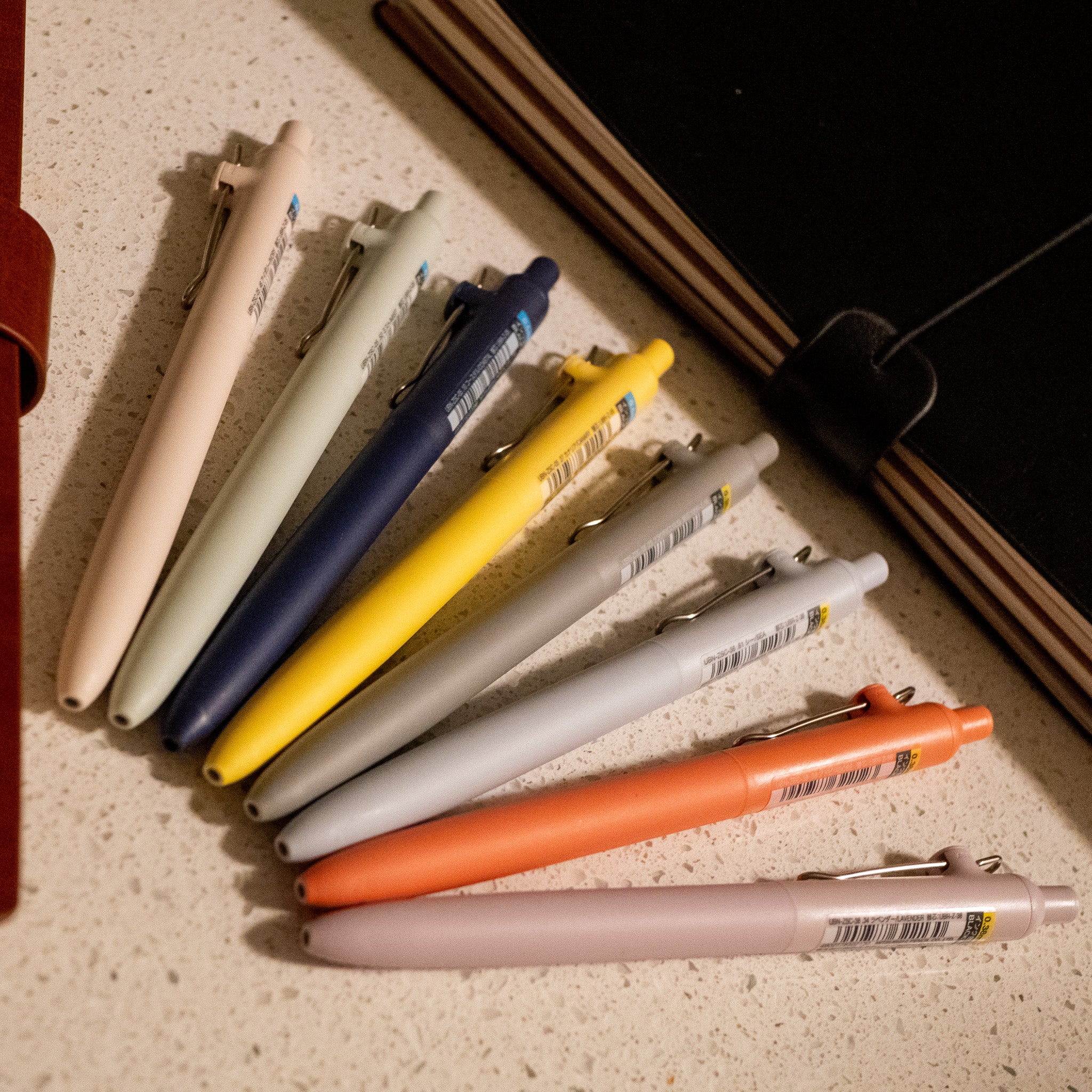 Uniball Zento Series Gel Pen (Black Ink)