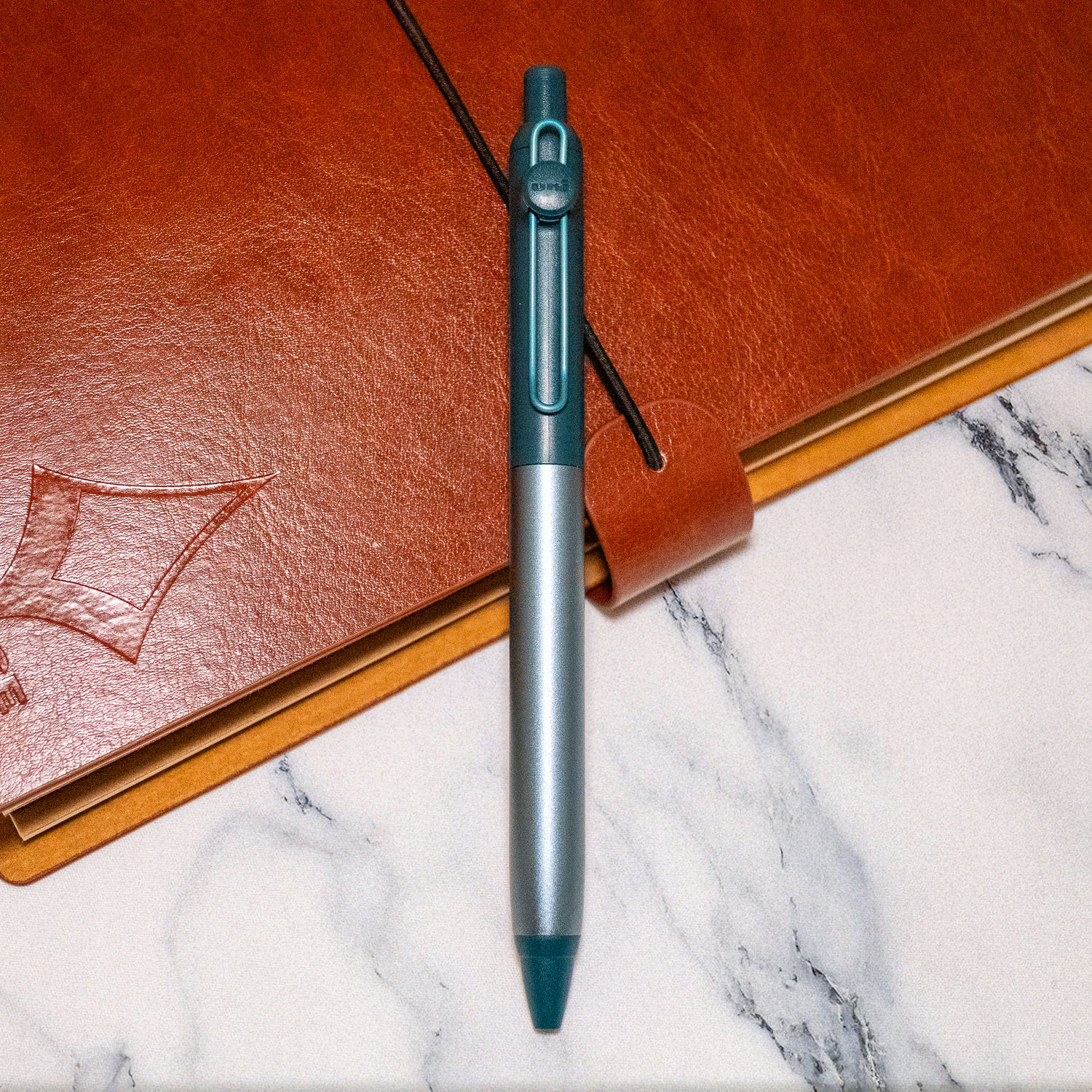 Uniball Zento Series Gel Pen (Black Ink)