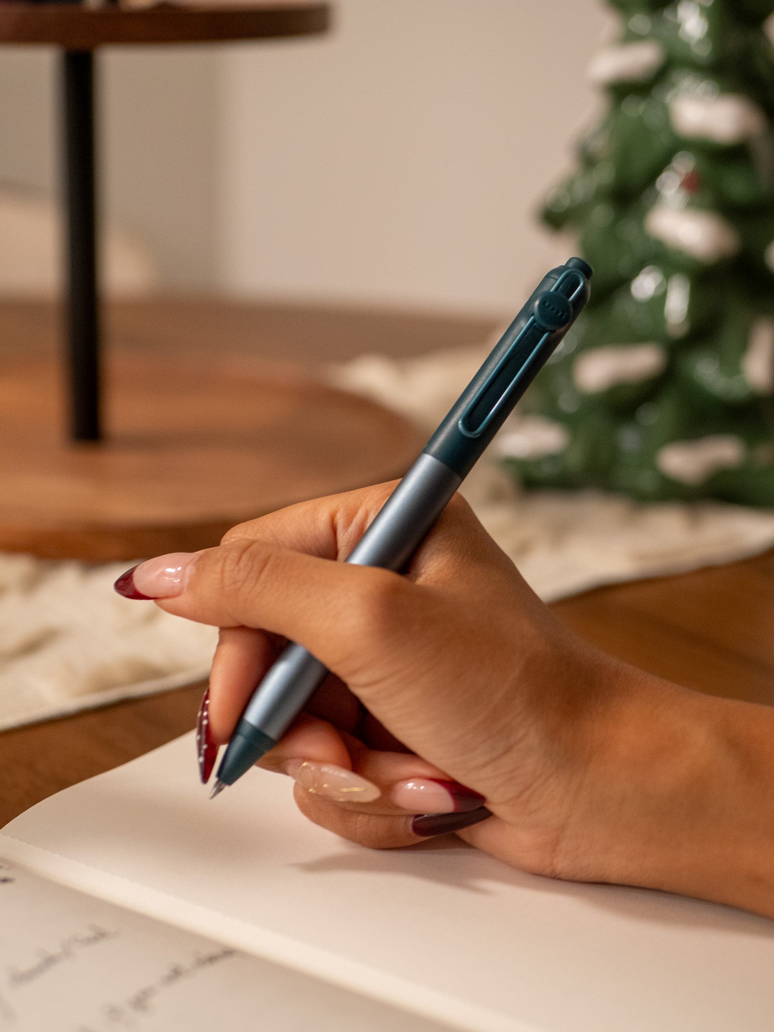 Uniball Zento Series Gel Pen (Black Ink)